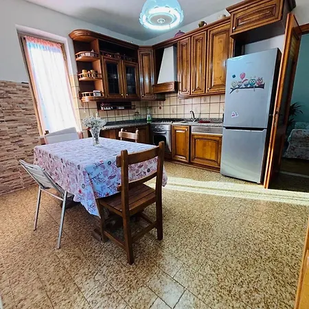 La Casa Nel *